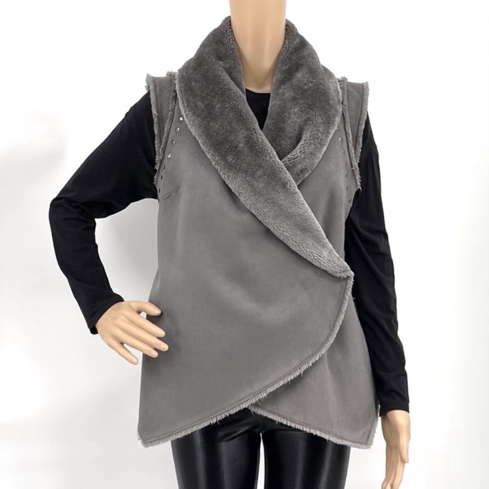 DYLAN BY TRUE GRIT SUEDE FUR LINED VEST.